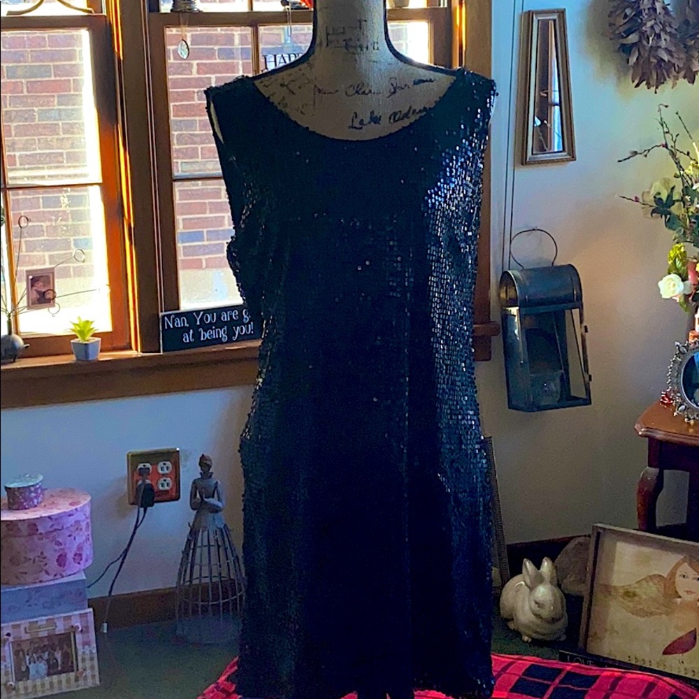 Xxl juniors Sequin black body on dress